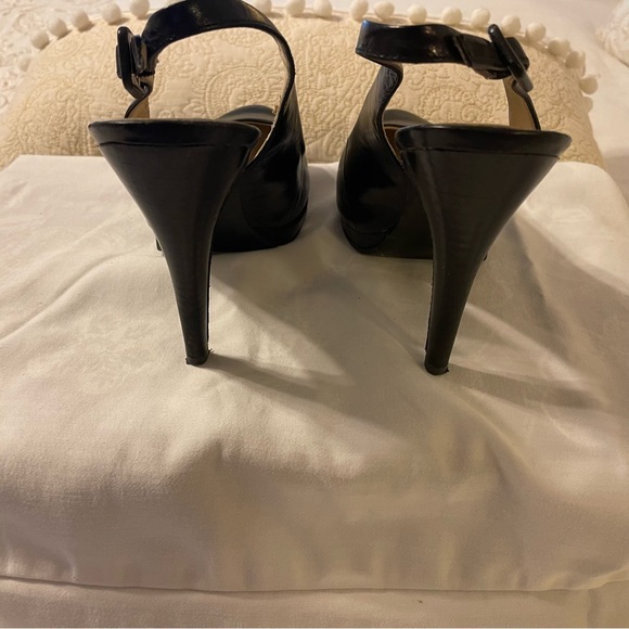 Nine West “Realluvo” Swing-back High Heel in Black, Women’s Size 8M - Picture 10 of 16